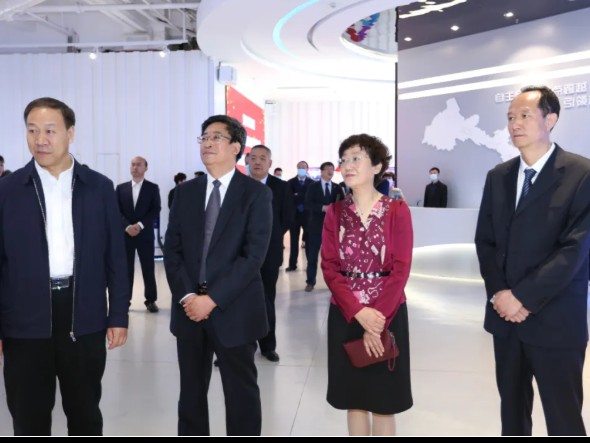 甘肅演藝集團與絲綢之路國際知識產(chǎn)權(quán)港有限責(zé)任公司簽署知識產(chǎn)權(quán)戰(zhàn)略合作協(xié)議